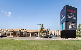 Royal Hotel West Edmonton, Trademark Collection By Wyndham